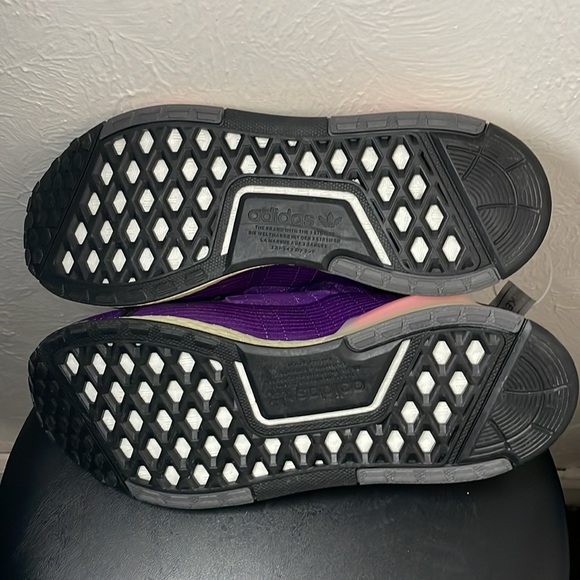 Adidas NMD V3 - Picture 5 of 5